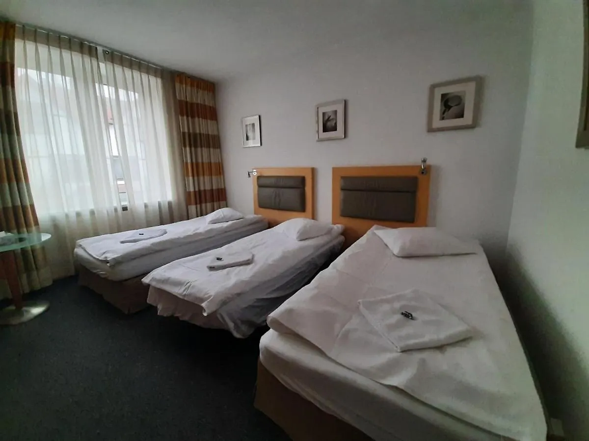 404 Rooms Wilanowska Varsovia 0*,  Polonia