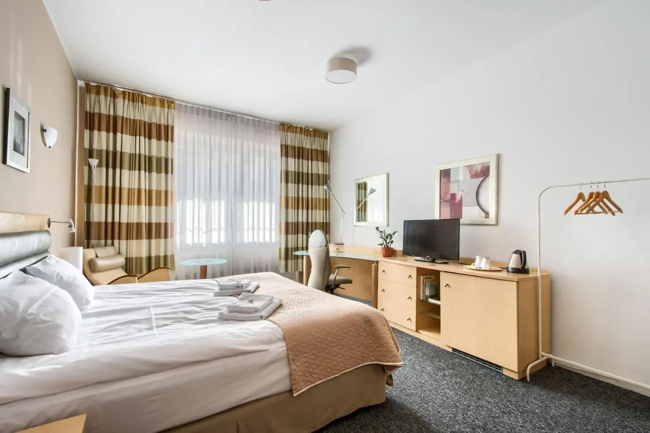 404 Rooms Wilanowska Varsovia