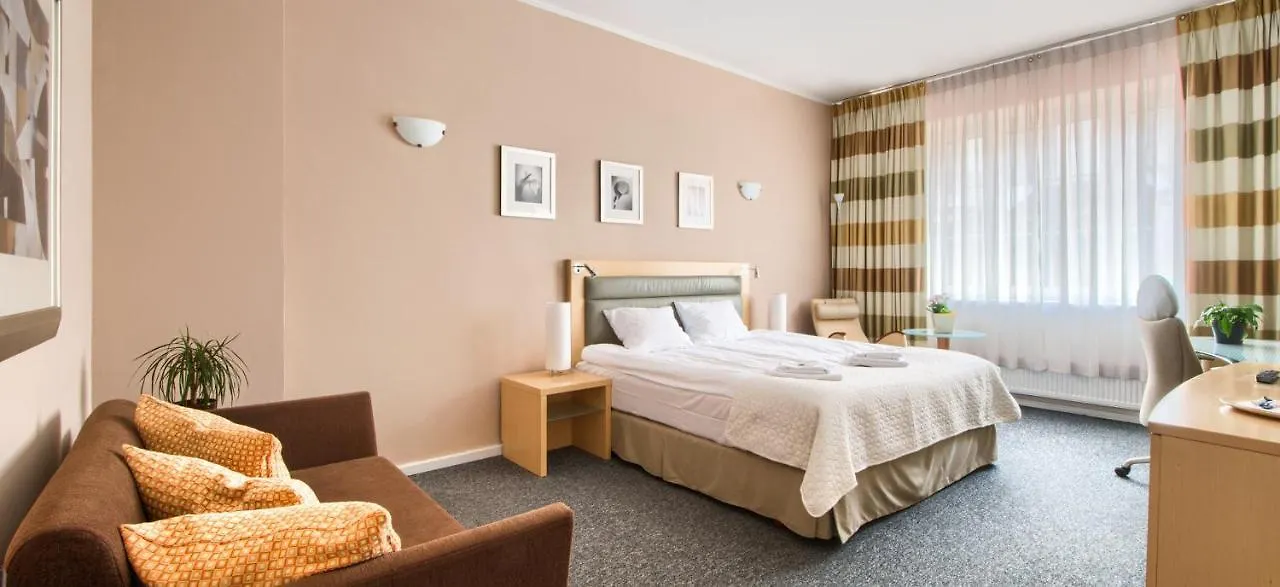 404 Rooms Wilanowska Varsovia